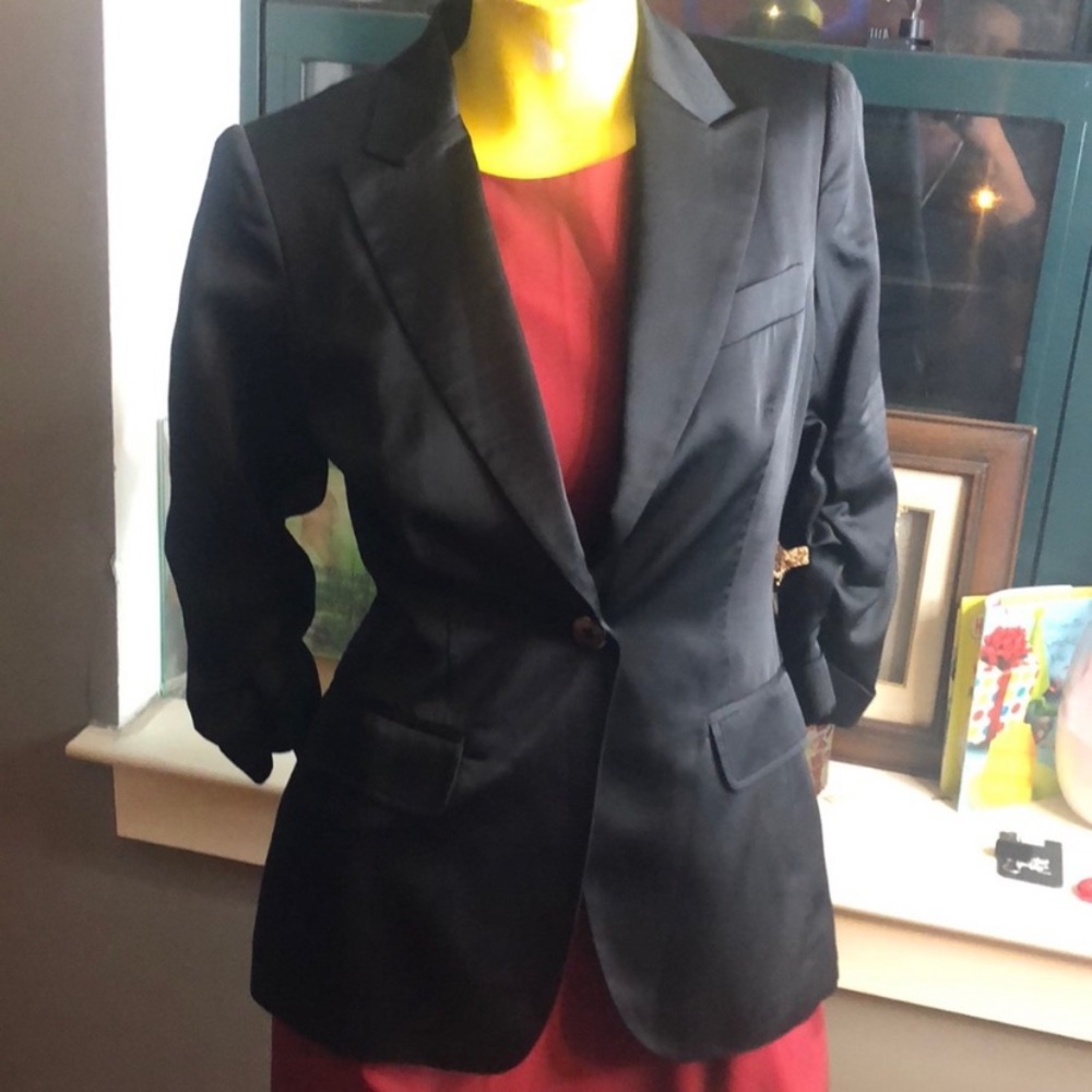 Bebe satin blazer size 6